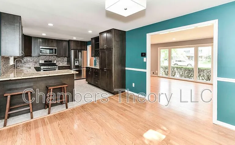 9205 Hamilton Dr — Photo 11