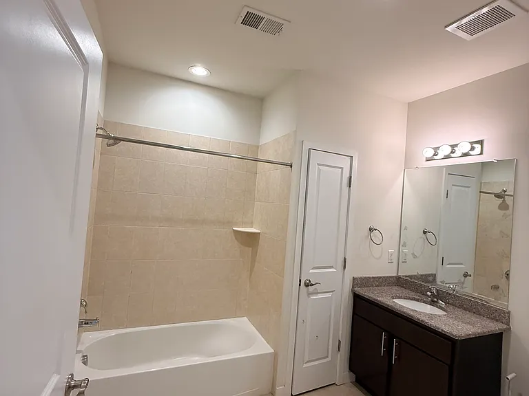 226 Luca Dr — Photo 11