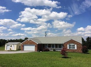 588 Blooming Grove Rd, Hanover, PA 17331