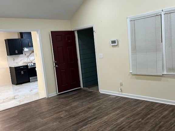 4th image of 2704 21st Ave
