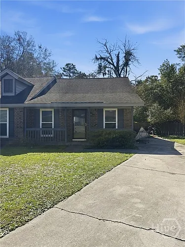 135 Hunt Club Ct Photo 1
