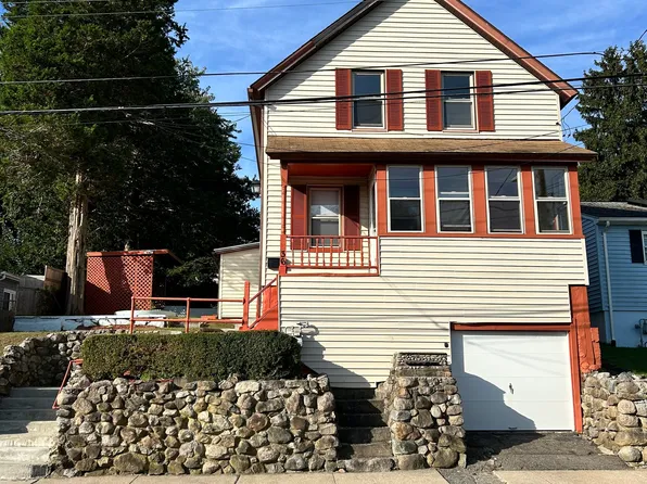 36 West High Street, New London, CT 06320