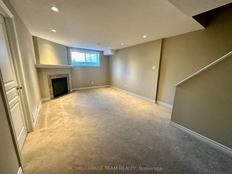 940 Cobble Hill Dr — Photo 9