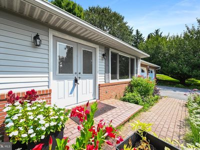 122 Elaine Ave, Westminster, MD 21157