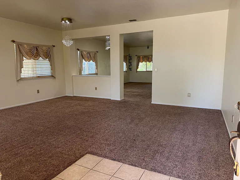 1947 Expedition Way — Photo 2
