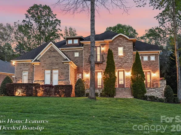 163 W Maranta Rd, Mooresville, NC 28117