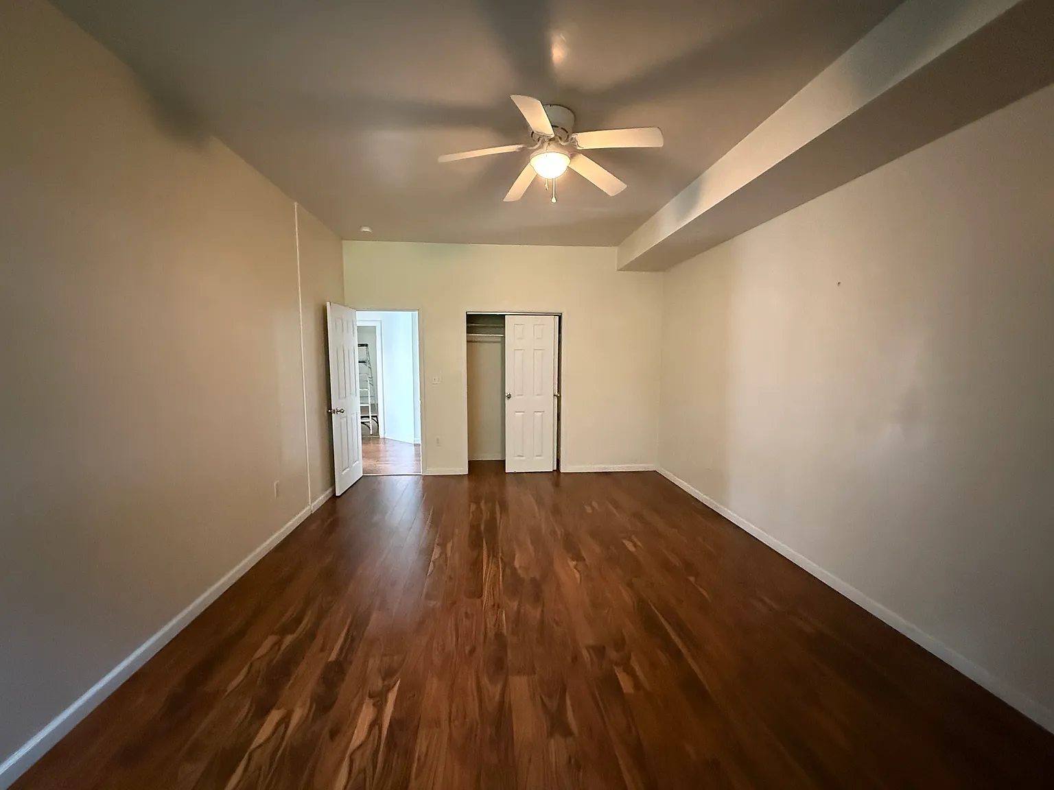 2 bed, 1000 sqft, $1,950 — Photo 3