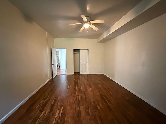 3rd image of 394 Lattintown Rd #B