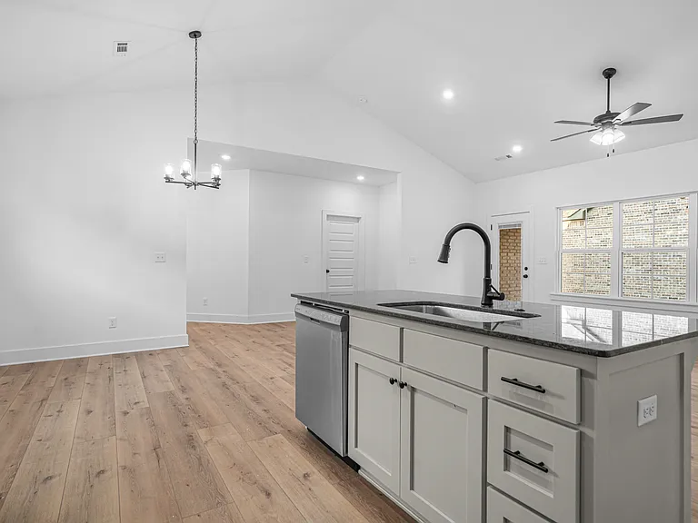 6819 Fir St — Photo 9