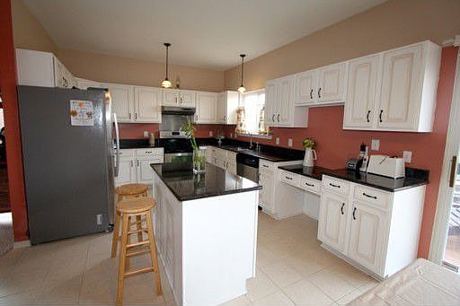 2nd image of 4654 Cherry Blossom Ln