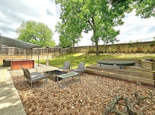 6433 Bridgewater Dr, Austin, TX 78723