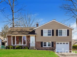 1317 Fitzwatertown Rd, Abington, PA 19001