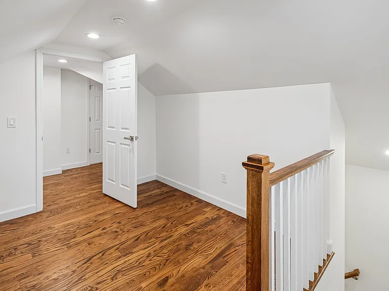 161 Myrtle Ave — Photo 25