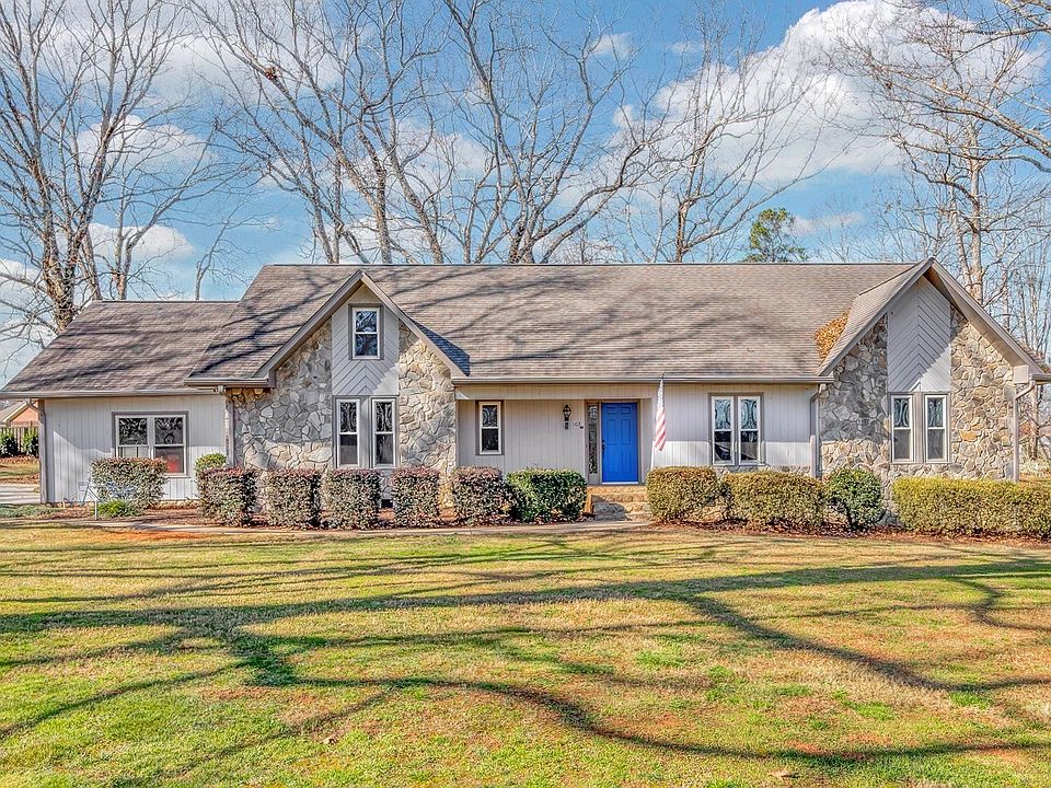 1st image of 103 Oak Meadow Dr
