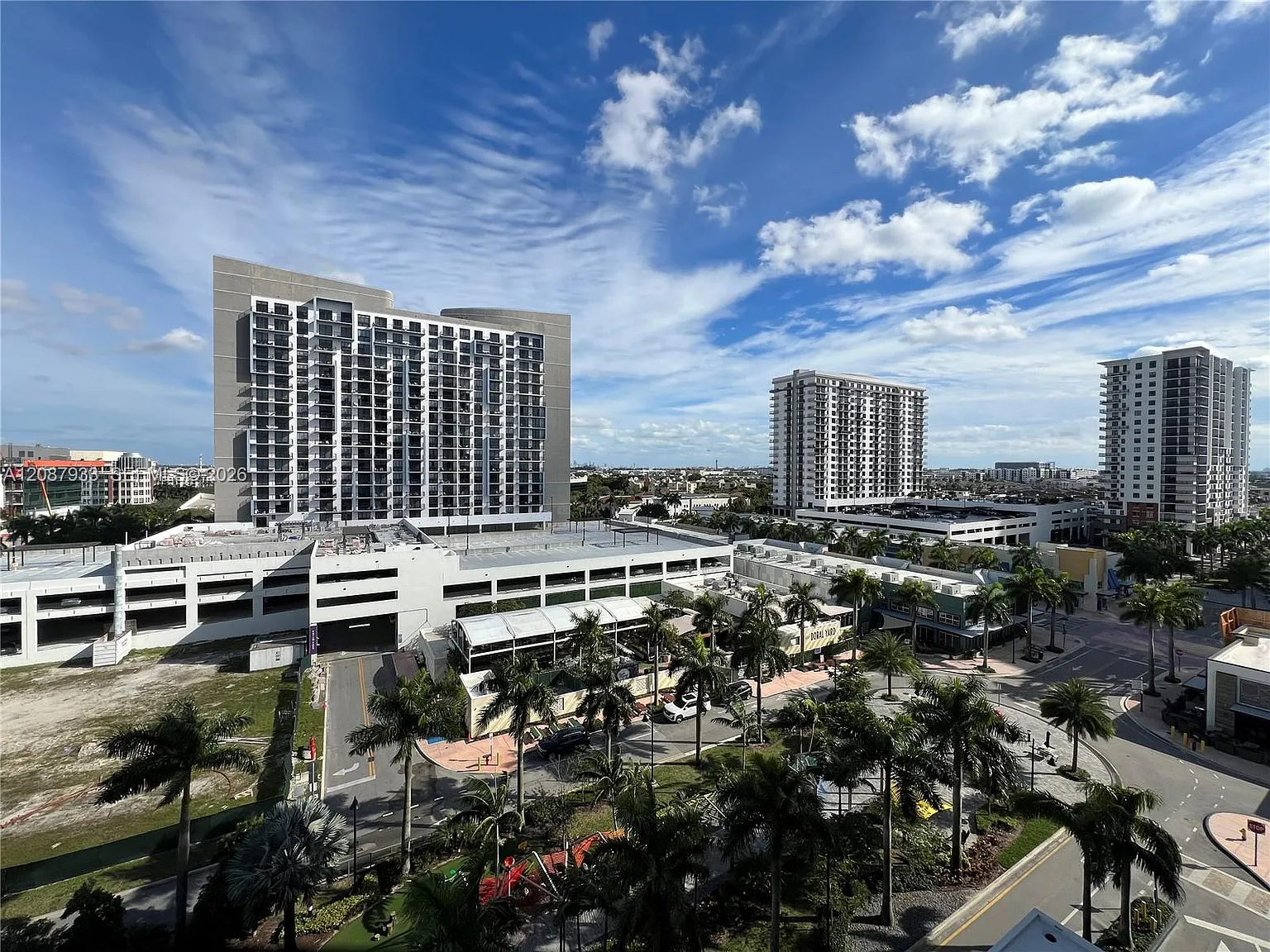 5252 Paseo Condo — Photo 3