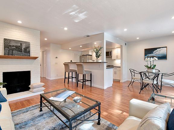 4th image of 1036 Poplar Drive