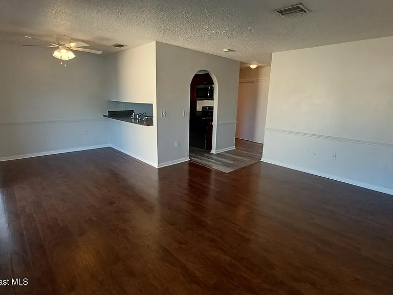 214 San Juan Cir — Photo 8