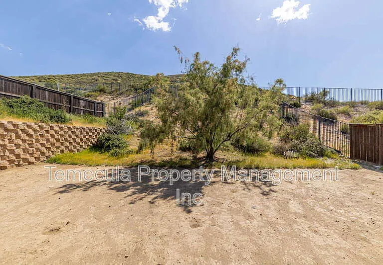 23353 Badger Creek Ln — Photo 18