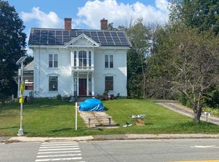 23 Central St, Farmington, NH 03835