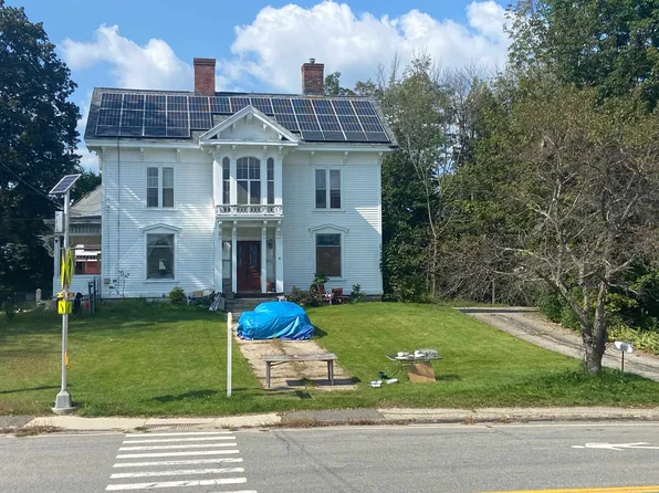 23 Central Street, Farmington, NH 03835