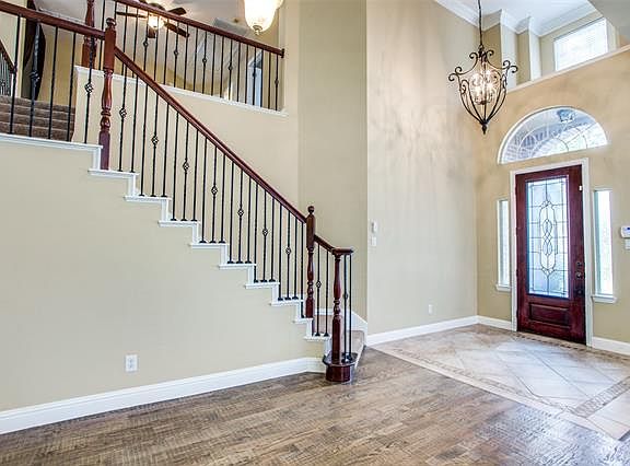 3rd image of 4802 Virginia Woods Dr