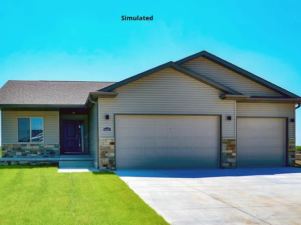 9520 Oxford Ave, Waverly, NE 68462