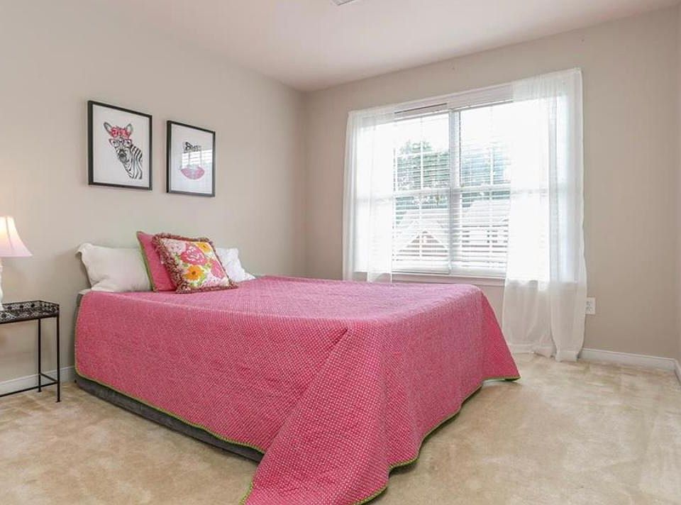 1st image of 804 Parkland Pl #804