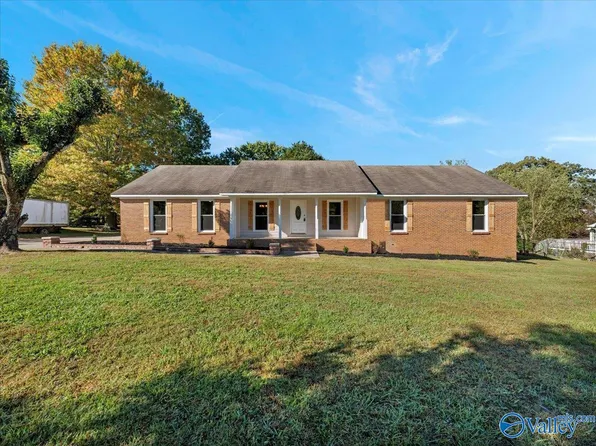 2368 Jordan Rd, Huntsville, AL 35811