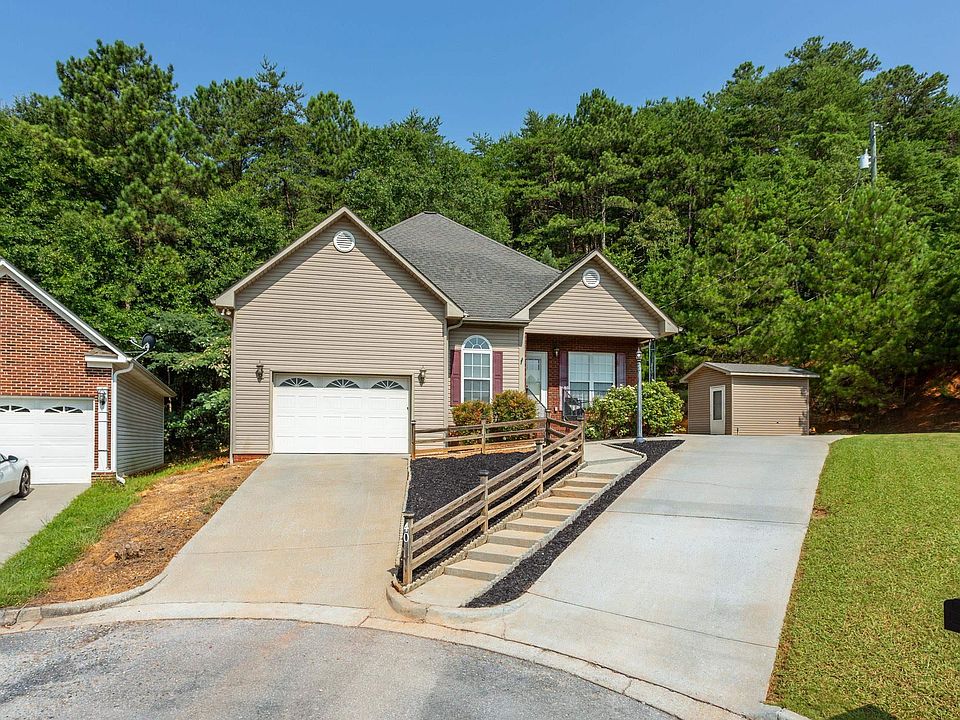 1st image of 40 Hickory Hills Cir