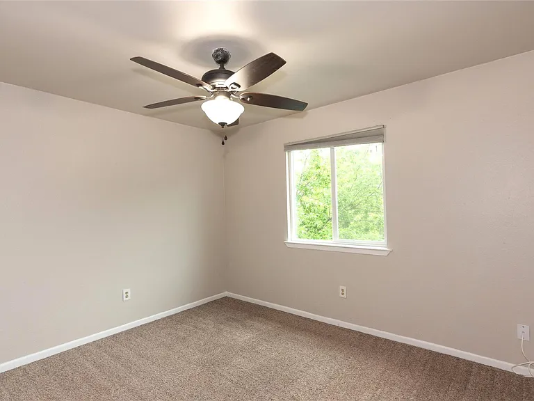 1603 Onion Creek Village Dr #C — Photo 13