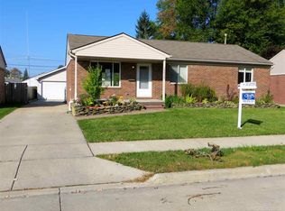 26325 Townley St, Madison Heights, MI