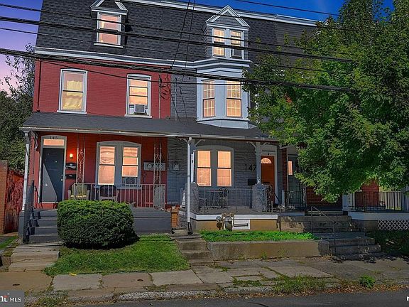 4th image of 147 E Liberty St