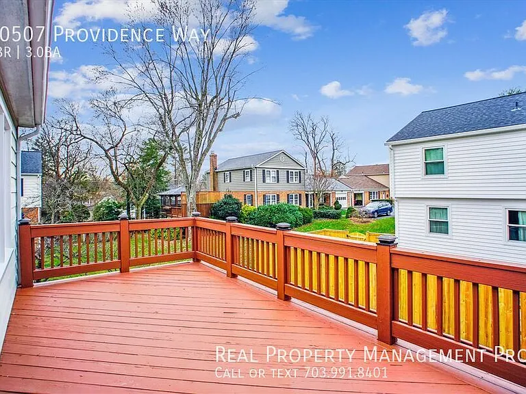 10507 Providence Way — Photo 11