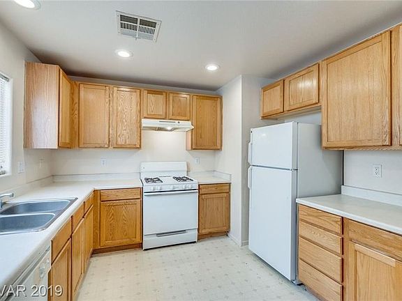 2nd image of 6844 Silver Eagle Ave
