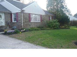 722 Barry Dr, Springfield, PA 19064
