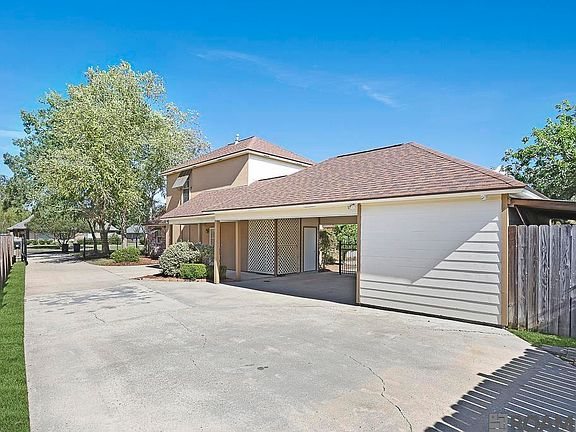 5th image of 10754 Hillglen Ave
