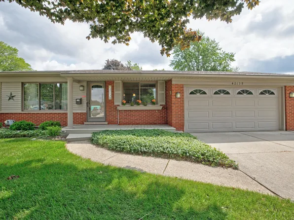 42138 Montroy Dr, Sterling Heights, MI 48313
