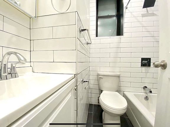 4th image of 454 E 144th St #1