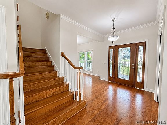 3rd image of 37 Cotton Creek Blvd