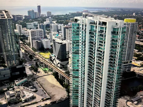 92 SW 3rd St, Miami, FL