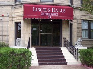 11 Park Dr APT 5, Boston, MA 02215