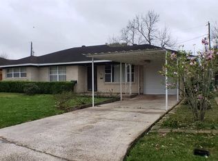 269 W Spreading Oak Dr, Houston, TX 77076