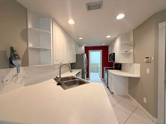 3rd image of 2205 Telogia Ct