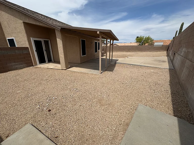 7815 S Wild Primrose Ave — Photo 34