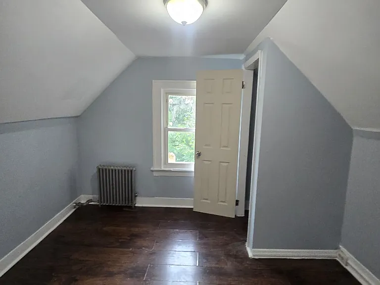 257 S 11th St #2AA — Photo 6