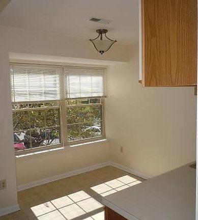 Kitchen & Breakfast Nook