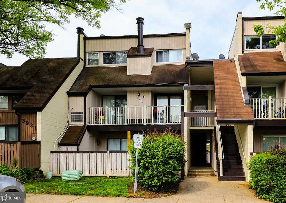 1st image of 3929 El Soneta Pl #8