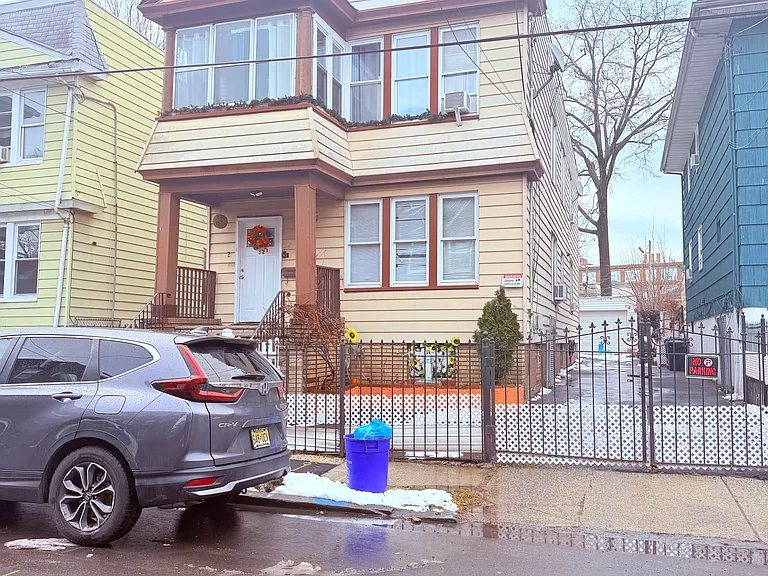 52 Brookdale Ave #2 — Photo 5