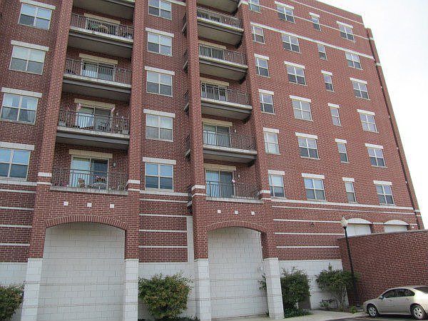 2nd image of 1700 Riverwoods Dr APT 808
