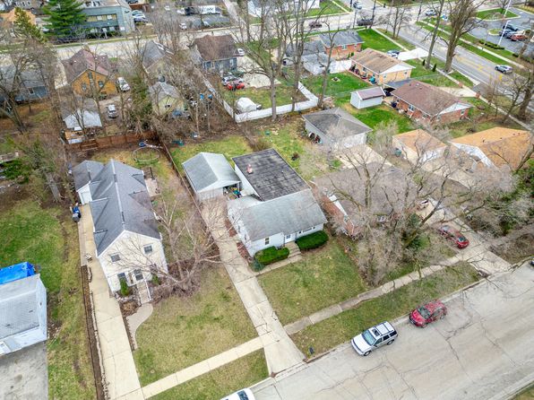 221 Heine Ave, Elgin, IL 60123